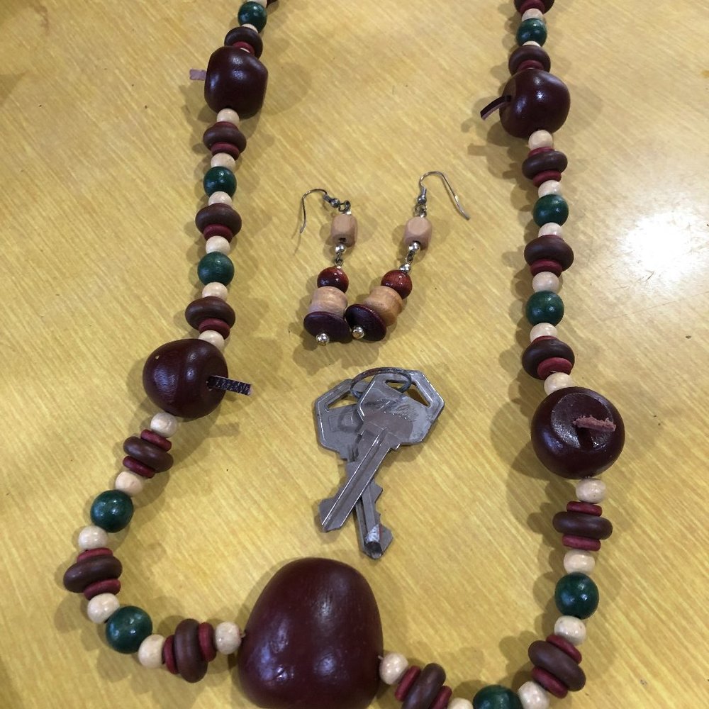Teacher's Pet Jewelry Set